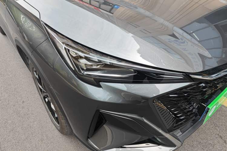 Used CHANGAN OSHAN X5 PLUS 2023 1.5T DCT Excellence Edition Right Front Headlight