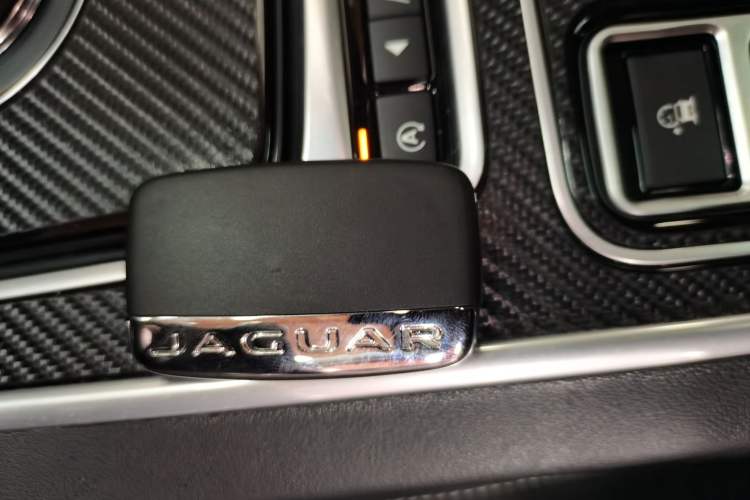 Used Jaguar XE 2017 2.0T 200 PS R-Sport
