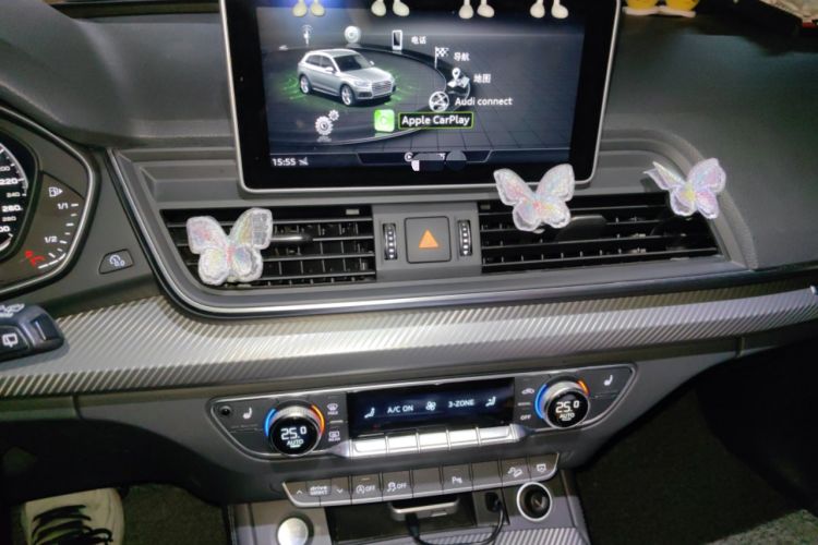 Used Audi Q5L 2018 45 TFSI Prestige Fashion Edition China V Emission Standard Audio And AC Panel