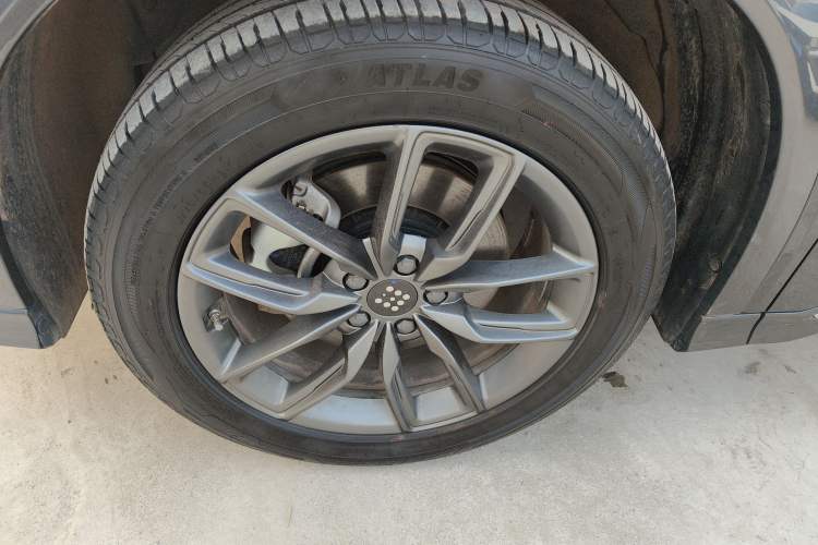 Used Landian E5 2024 Honor Edition 100KM Deluxe 7-Seater
