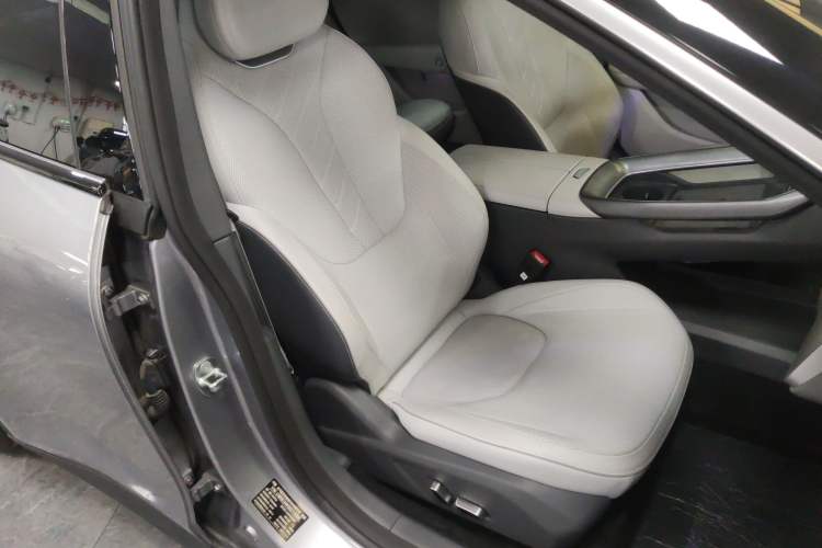 Used ARCFOX Alpha S5 2024 708MAX 200kW
