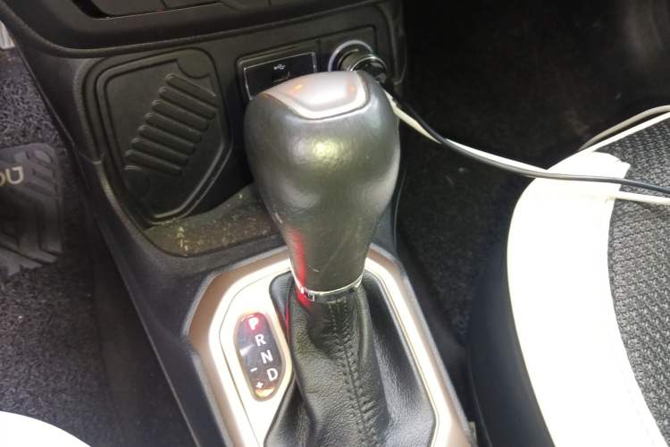 Used Jeep Renegade 2018 Connected Large Screen Version 180T Automatic High-Energy Edition