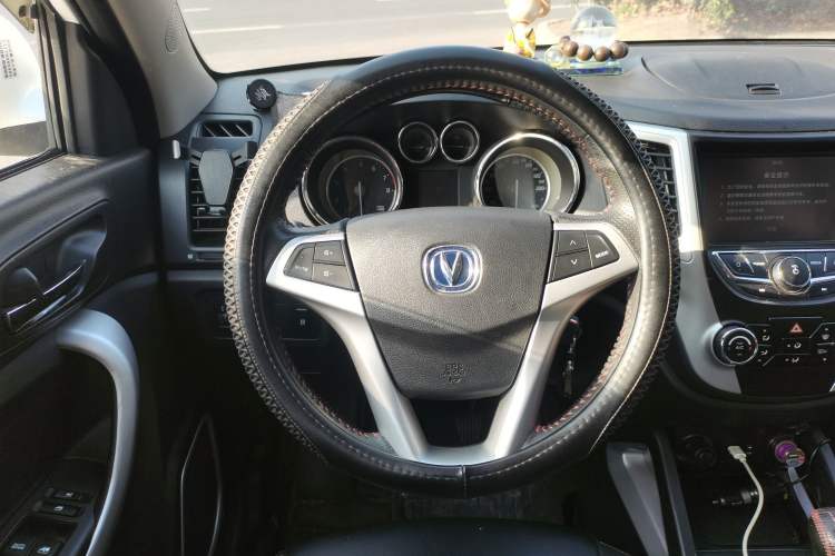 Used Changan CS35 2016 1.6L Manual Luxury Model China V Standard
