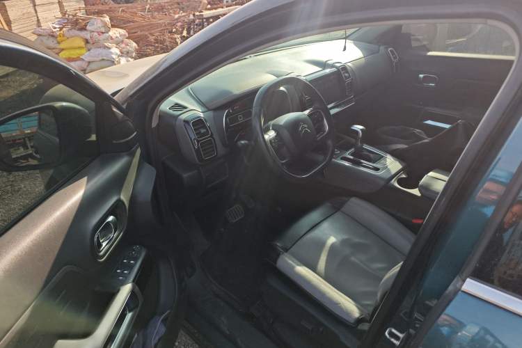 Used Citroen C5 AIRCROSS 2017 350THP Fashion Edition
