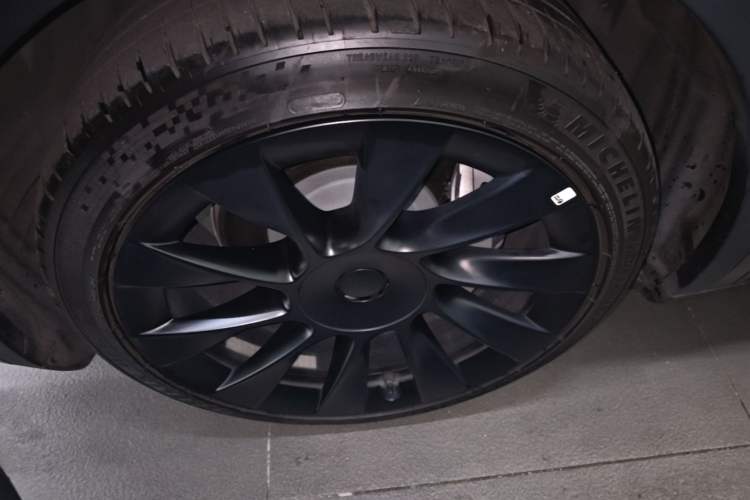 Used Tesla Model Y 2022 Rear-Wheel-Drive Version
