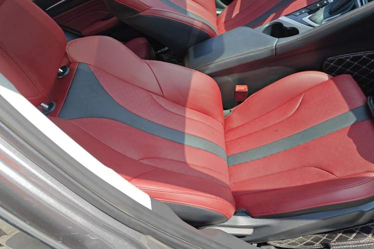 Used CHANGAN Eado 2021 PLUS Blue Whale NE 1.4T GDI DCT Prestige Model