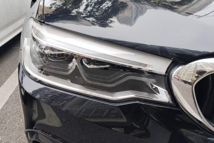 Used BMW 5 Series 2019 530i M Sport Package Right Front Headlight