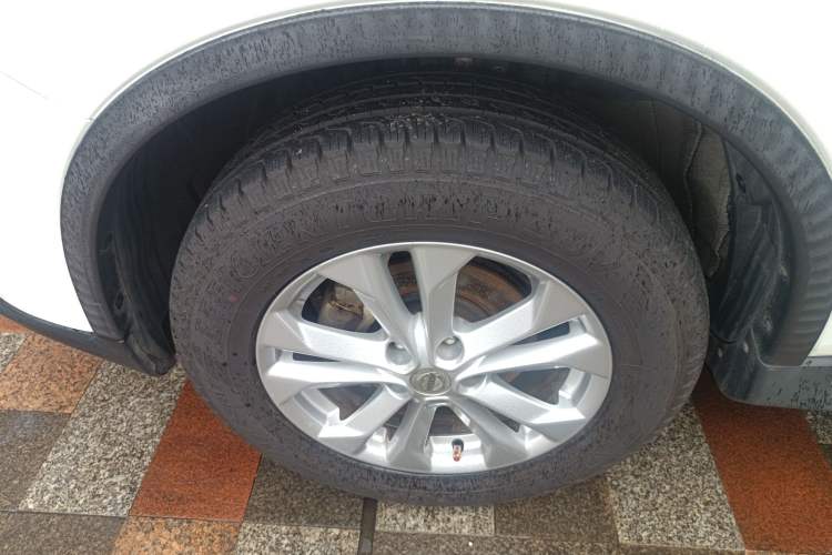 Used Nissan X-Trail 2015 2.0L CVT Comfort MAX Edition 2WD
