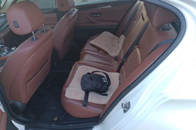 Used BMW 5 Series 2014 525Li Leading Model
