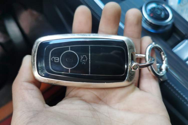 Used Ford Explorer 2023 EcoBoost 285 Four-Wheel Drive Stylish Plus Version 7 Seats
