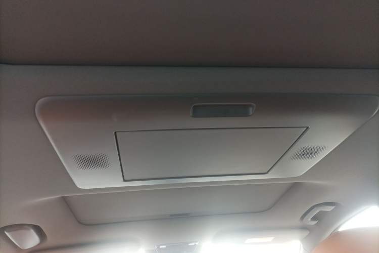 Used Dongfeng eπ eπ008 2025 210 Ultra Range-Extended Version 5 Seats