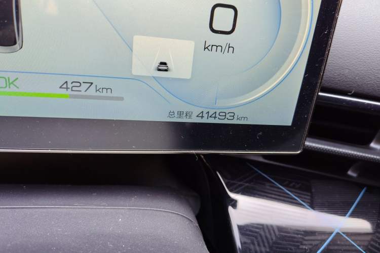 Used BYD Seal 2022 550 km Standard Range Rear-Wheel Drive Elite Version Odometer Close Up