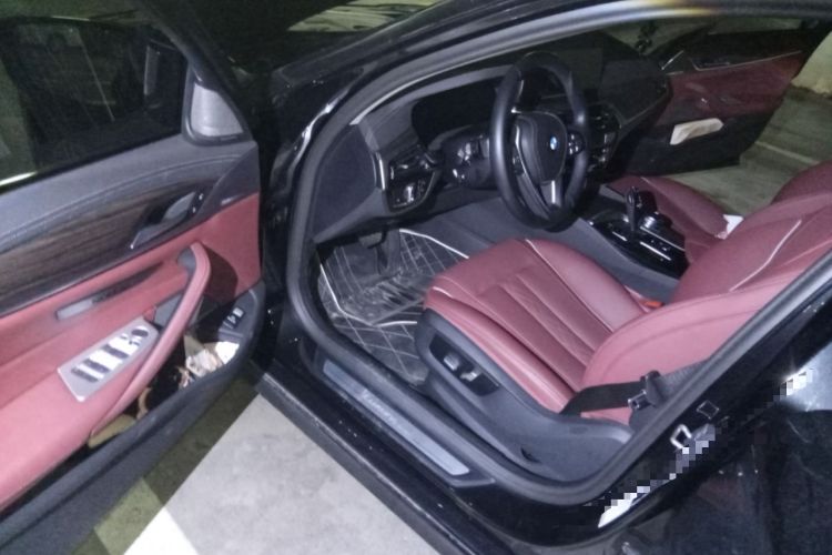 Used BMW 5 Series 2023 530Li Leading Edition Luxury Package Driver Seat