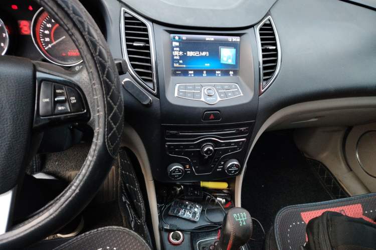 Used Bestune B50 2013 1.6L manual luxury version