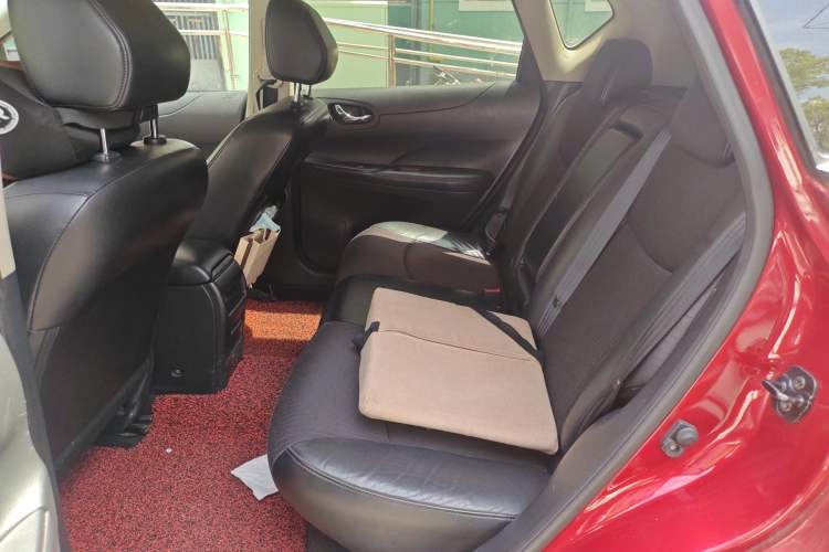 Used Nissan Tiida 2011 1.6L CVT Smart Version