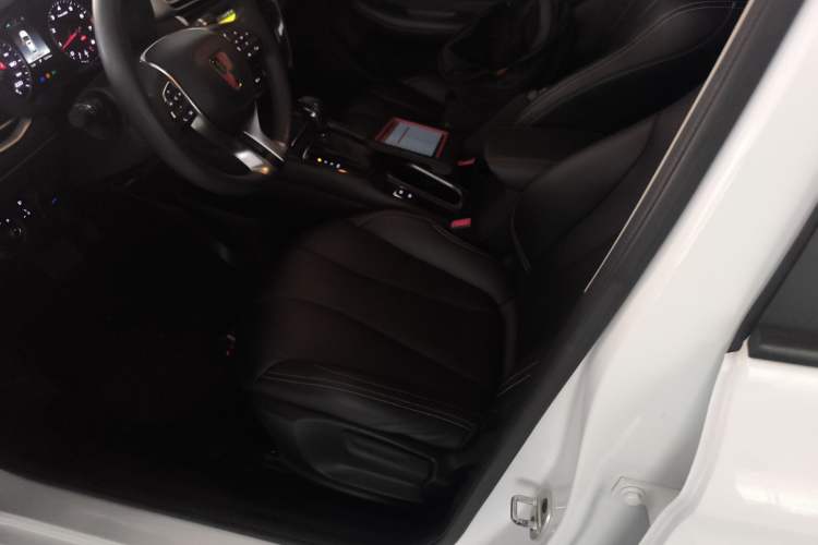 Used Roewe i5 2020 1.5L Automatic 4G Connected Linghao Edition