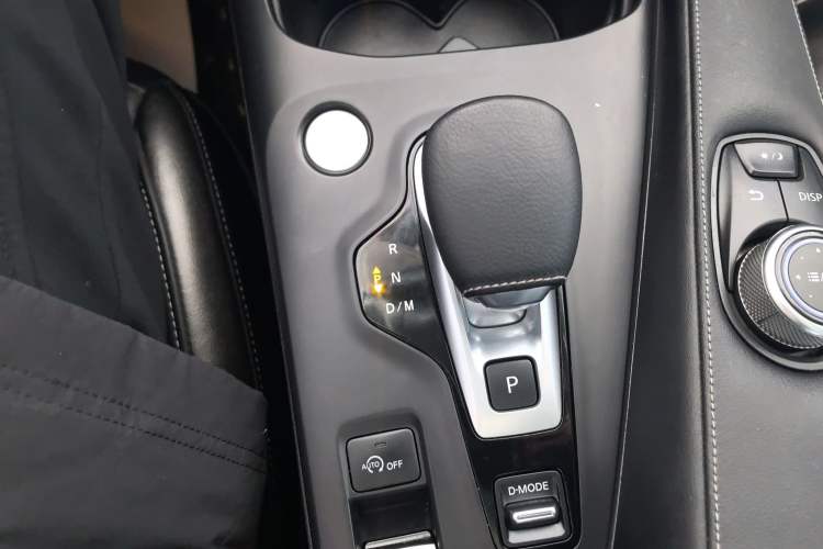 Used Infiniti QX50 2018 2.0T Two-Wheel Drive Fashion Edition