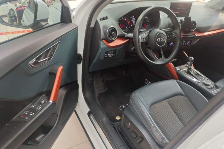 Used Audi Q2L 2018 35 TFSI Fashionable & Elegant Version China VI Emission Standard