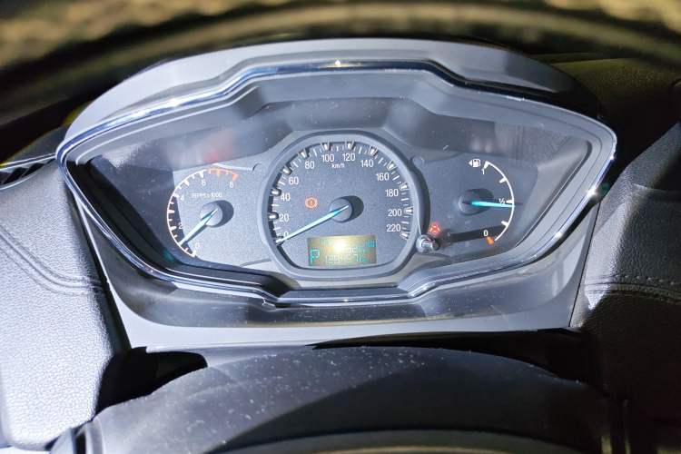 Used Ford Escort 2015 1.5L Automatic Fashion Model Instrument Cluster