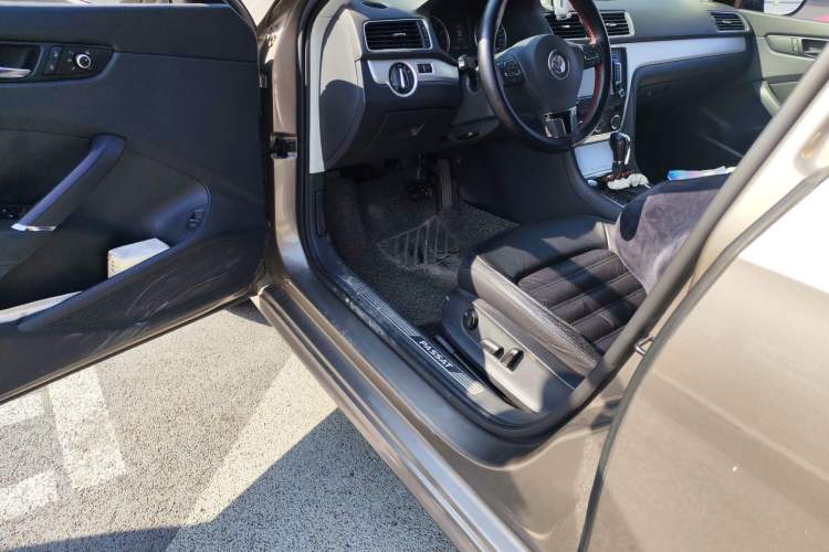 Used Volkswagen Passat 2014 2.0 TSI DSG Prestige Edition