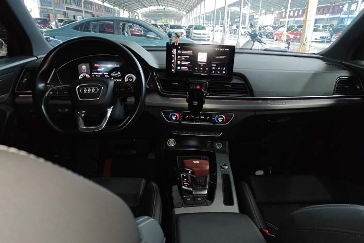 Used Audi Q5L Sportback 2022 40 TFSI Fashion Model
