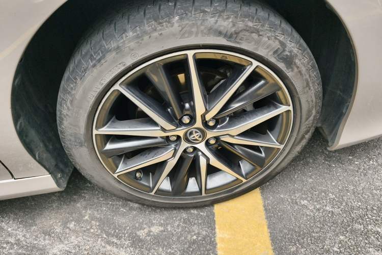 Used Toyota Camry 2021 Dual-Motor 2.5HG Luxury Edition Right Front Wheel Hub