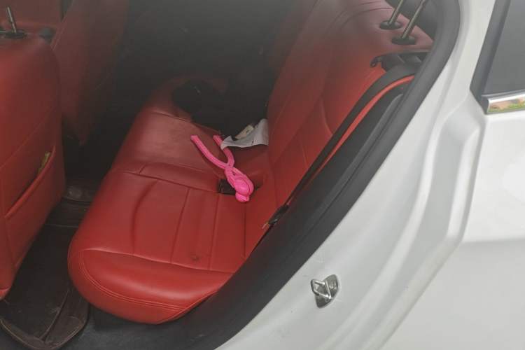 Used Chevrolet Cruze 2017 1.5L Automatic Pioneer Sunroof Edition Left Rear Seat