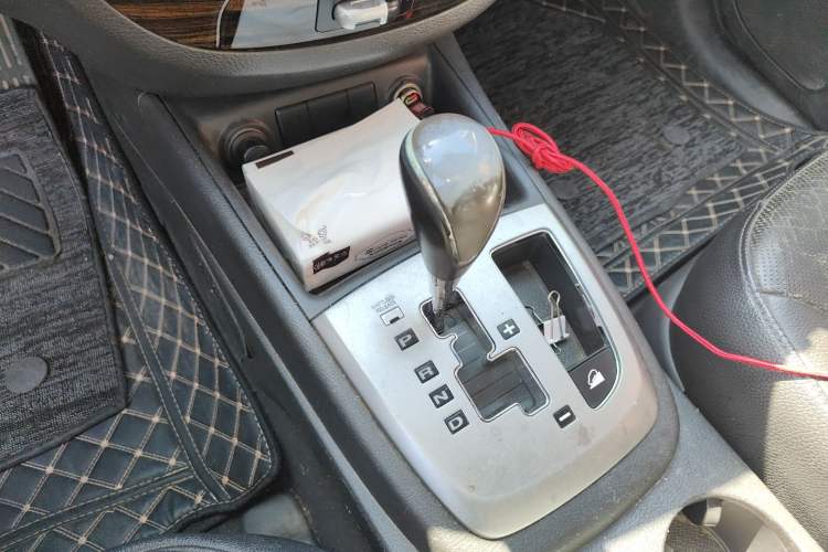 Used Hyundai Santa Fe Classic 2012 2.4 Luxury Edition 7-Seater Four-Wheel Drive