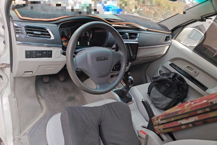 Used Jinbei New Hiace X30L CNG 2021 1.5L Natural Gas Wealth Single-Steaming Air-Conditioned Van SWCC15M
