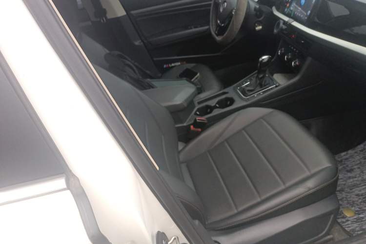 Used Volkswagen Lavida 2019 1.5L Automatic Comfort Edition China VI Standard Right Front Seat