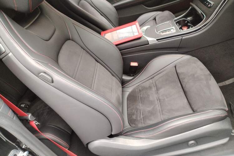 Used Mercedes-Benz C-Class 2022 Refreshed C 260 Coupe Right Front Seat