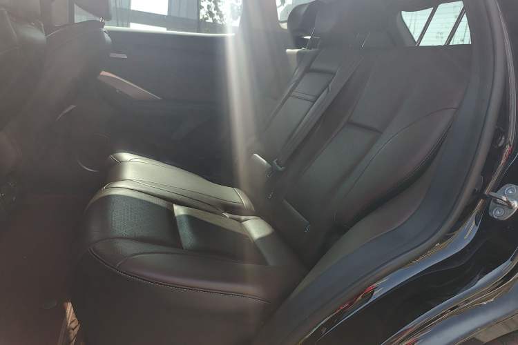 Used Wey VV6 2021 2.0T Two-Wheel Drive Smart Plus
