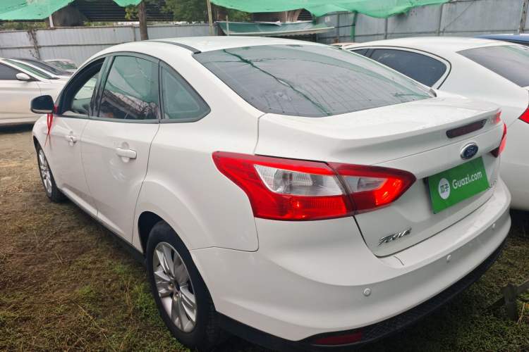Used Ford Focus 2012 Sedan 1.6L Manual Comfort Model