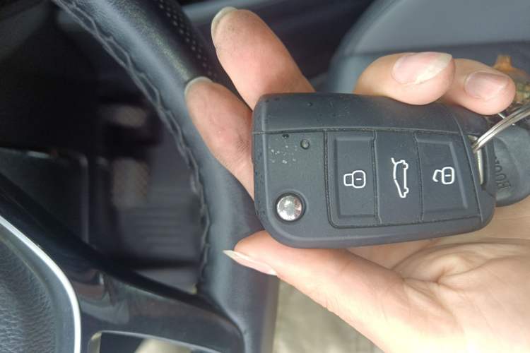 Used Volkswagen Sagitar 2019 280TSI DSG Comfort Version China V Standard Vehicle Key