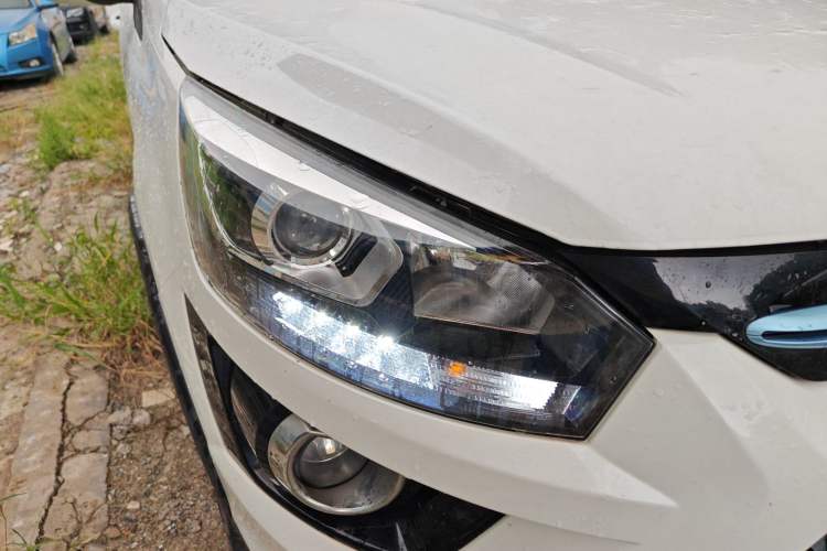 Used BAIC New Energy EX 2018 EX360 New Style Edition Right Front Headlight