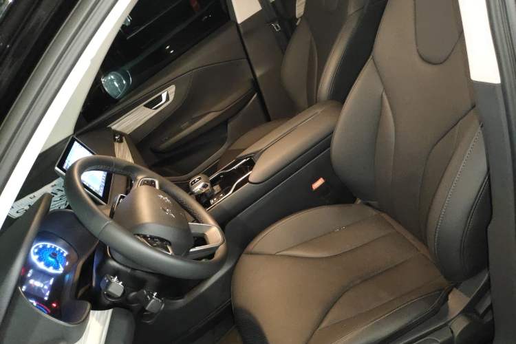 Used Hongqi E-QM5 2024 560km PLUS