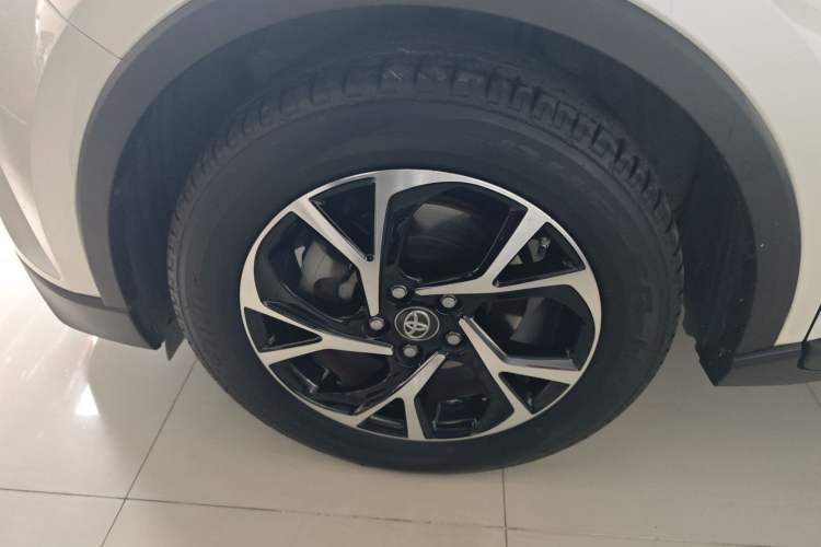 Used Toyota C-HR 2020 2.0L Leading Edition
