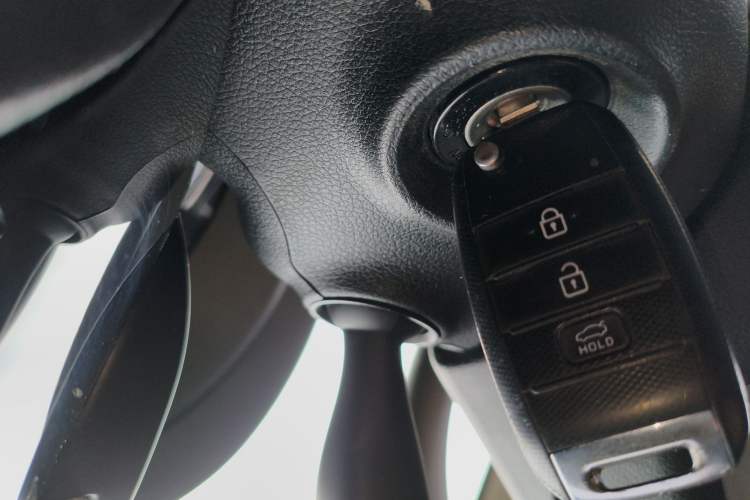 Used Kia K2 2017 Sedan 1.4L Manual Transmission GLS Interior 1