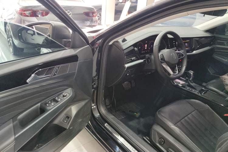 Used Volkswagen Passat 2023 Revised 330TSI Elite Edition