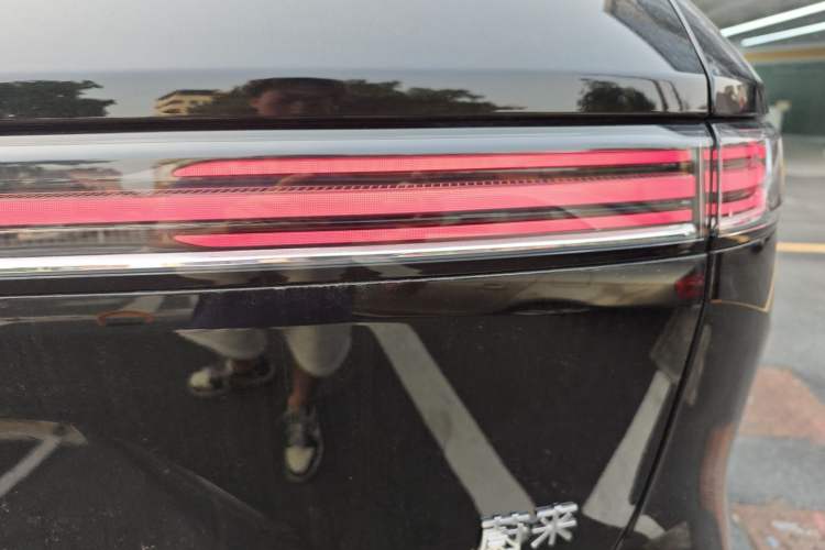 Used Nio ES8 2026 Model 6-seat Executive Signature Edition Right Rear Taillight