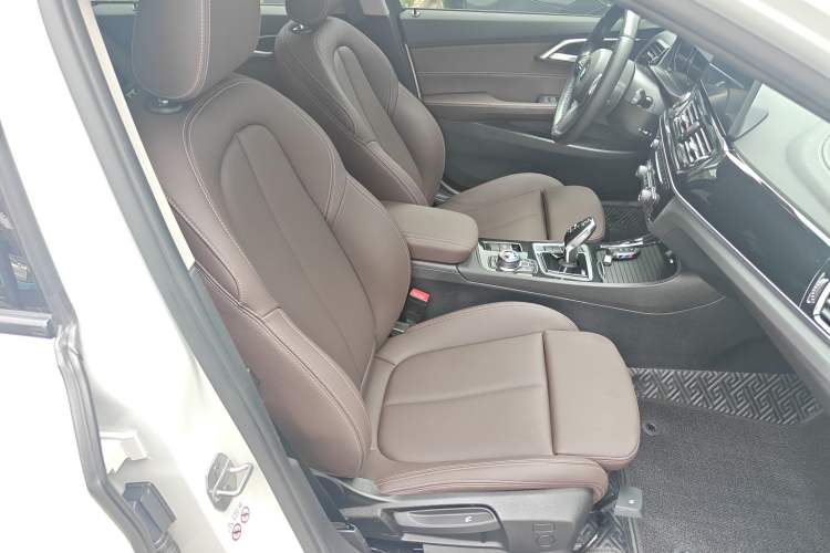 Used BMW 1 Series 2023 120i M Sport Night Edition Right Front Seat