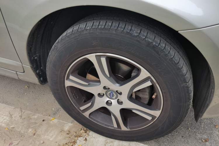 Used Volvo XC60 2014 T5 Zhiyi Edition
