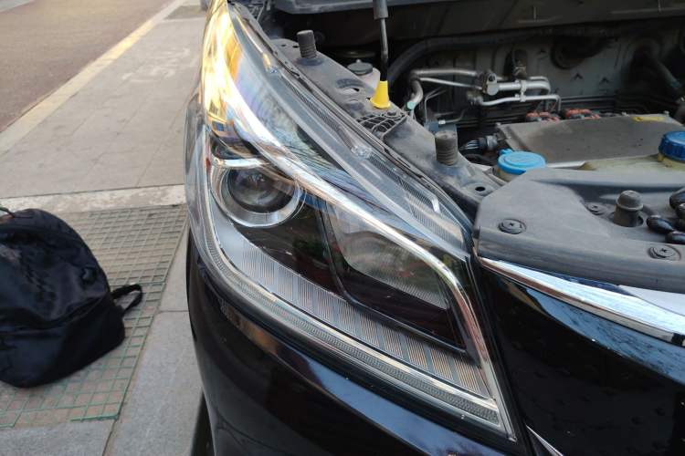 Used CHANGAN OSHAN Cosmos EV 2020 LingShang Model Right Front Headlight