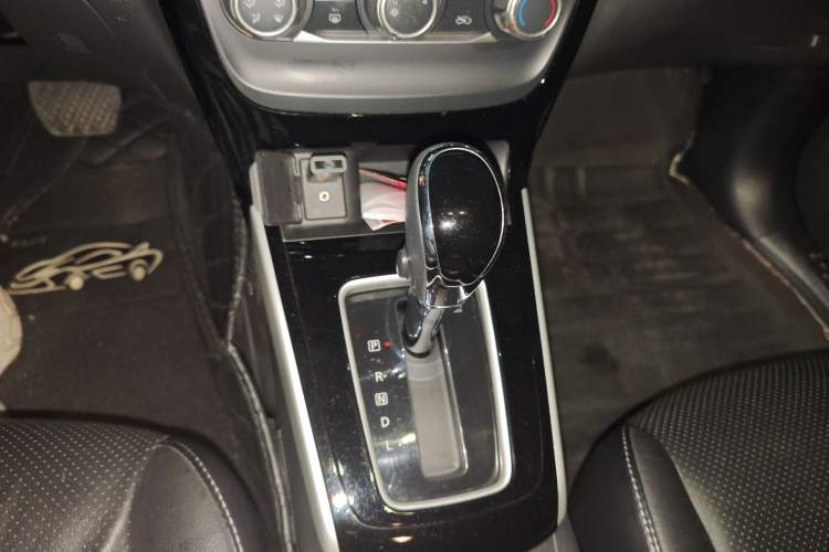 Used Nissan Sylphy 2016 1.6XV CVT Smart Enjoyment Version Gear Lever