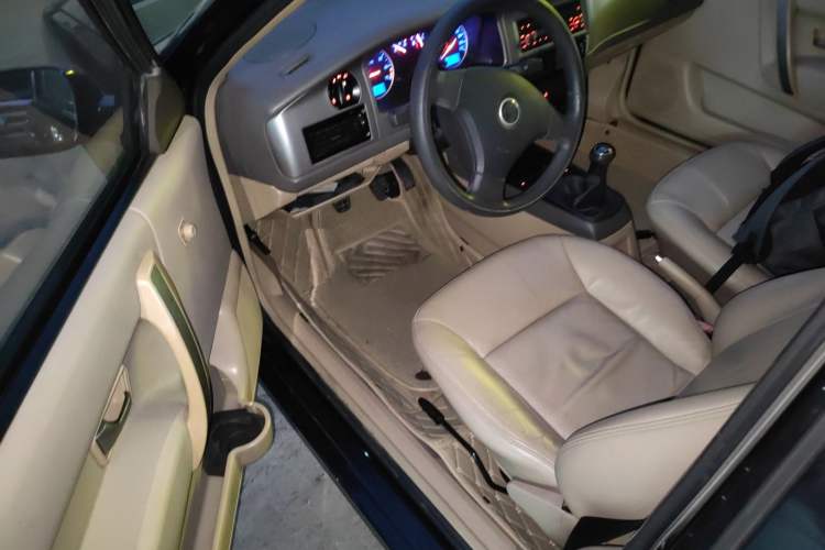 Used Volkswagen Santana Vista 2008 1.8L Manual Sishang Model