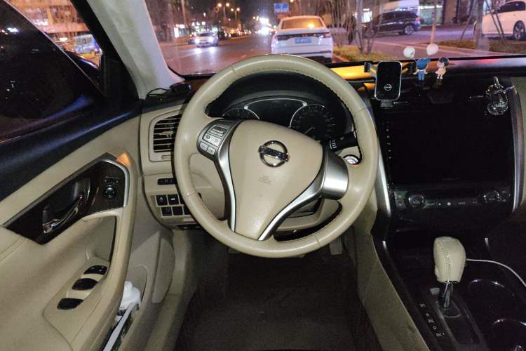 Used Nissan Teana 2013 2.0L XE Fashion Edition
