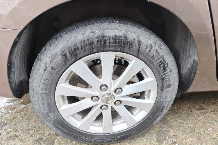 Used Buick GL8 2018 28T Luxury Model China VI Standard