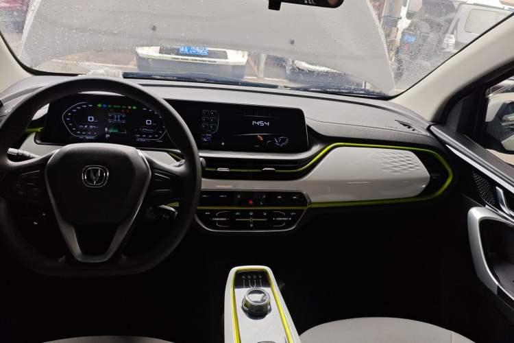 Used CHANGAN OSHAN Benni E-Star 2020 Heartbeat Edition NMC Lithium Audio And AC Panel