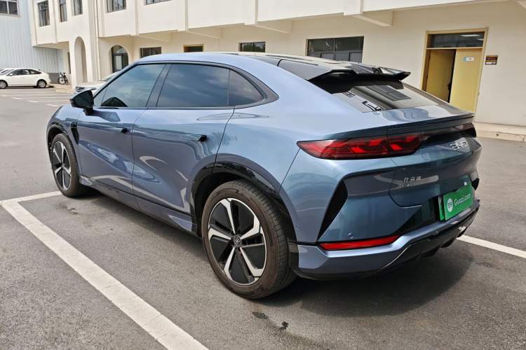 Used BYD Song L EV 2025 662 km Advanced Intelligent Driving Version
