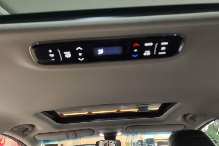 Used Honda Elysion 2019 2.0L Hybrid Luxury Edition
